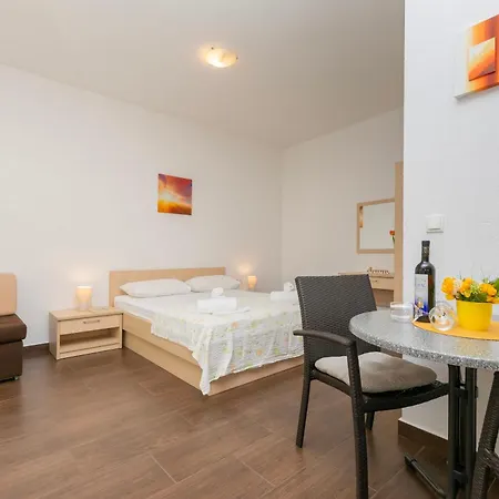 Apartment Ancora *