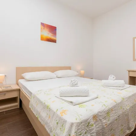 Apartment Ancora Baska Voda